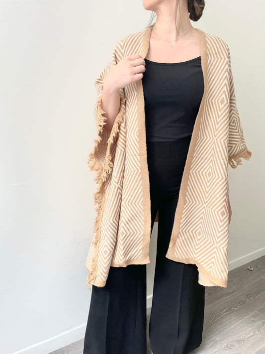 Poncho en maille beige